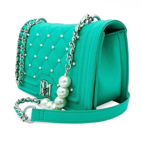 Badgley Mischka Handbags - Badgley Mischka Green Quilted Pearl Letter Lock Crossbody Bag BM-4136 NEW